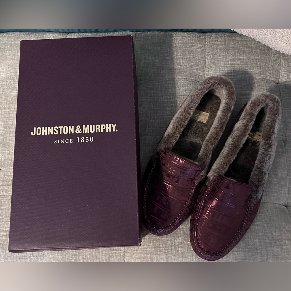Johnston & Murphy Italian Wine Croc Print Suede, Size 7! - Picture 4 of 6